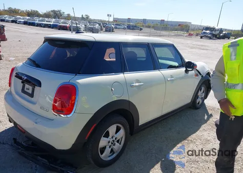 2016 Mini Hardtop Cooper z USA, uszkodzony, nr VIN WMWXU1C55G2D11437